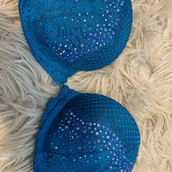 Perfect Condition Victoria Secret! - Picture 2 of 3